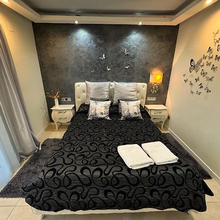Apartamento Amposta 萨洛 外观 照片