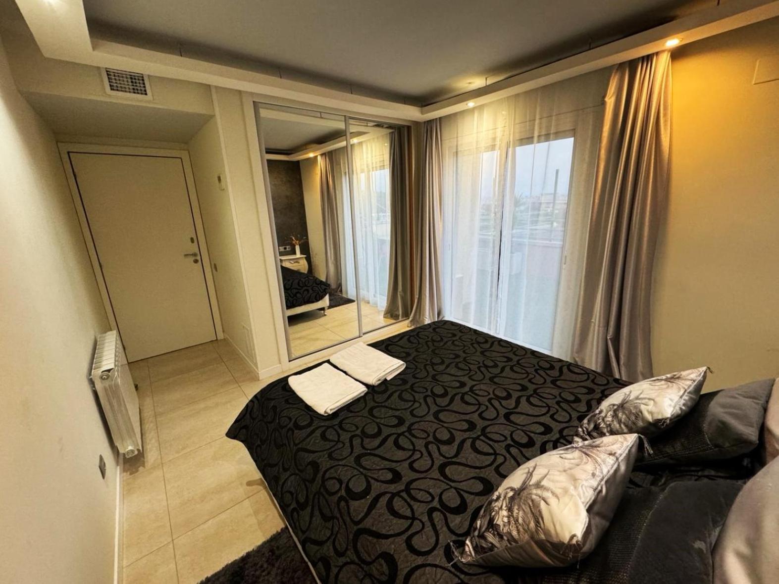 Apartamento Amposta 萨洛 外观 照片